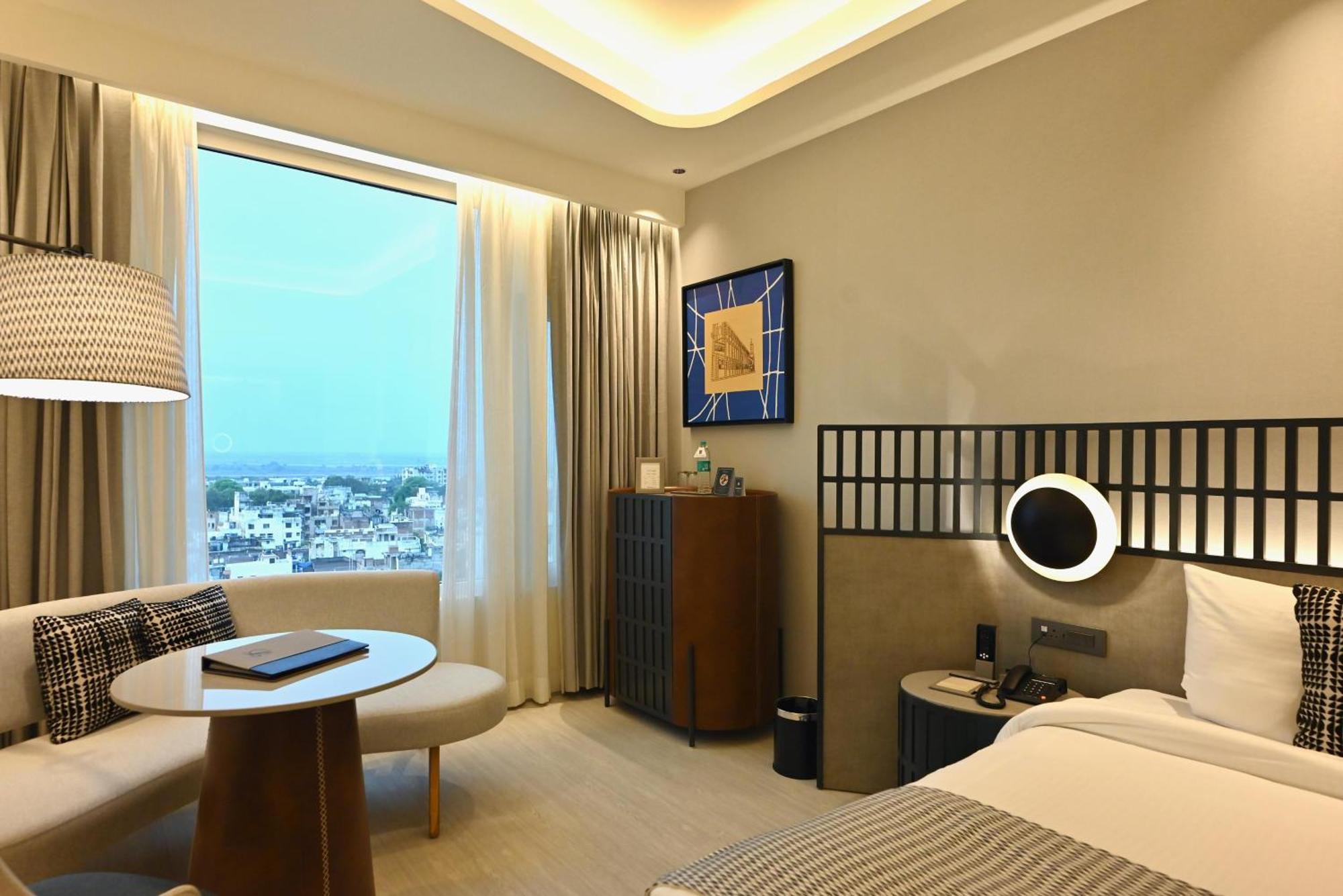 The Landmark Towers Kanpur Exterior photo